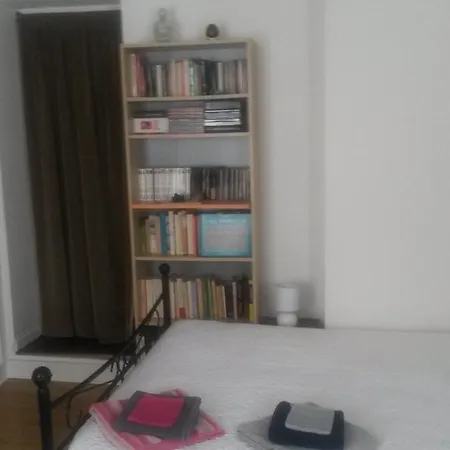 D'hote Des Artistes Bed and breakfast *